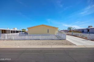1407 S Palo Verde St, Mesa, AZ 85209 - Photo 2