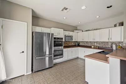 25747 W Lynne Lane, Buckeye, AZ 85326 - Photo 24