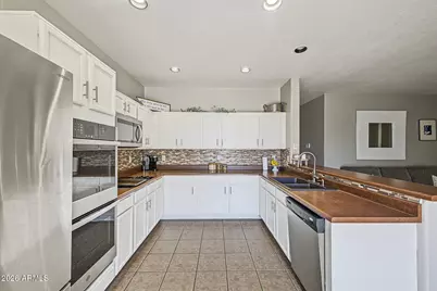 25747 W Lynne Lane, Buckeye, AZ 85326 - Photo 22