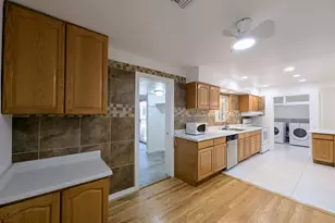 2443 E Earll Dr, Phoenix, AZ 85016 - Photo 18