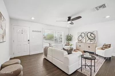 8512 E Edgemont Avenue, Scottsdale, AZ 85257 - Photo 4