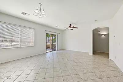 15980 N 73rd Lane, Peoria, AZ 85382 - Photo 4