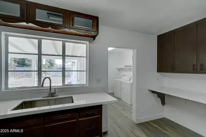 709 W 2nd Place, Mesa, AZ 85201 - Photo 10