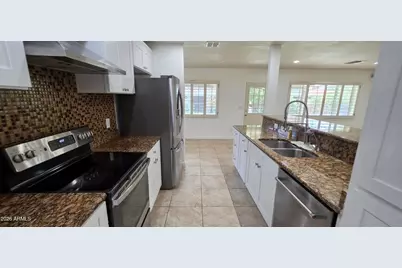 5201 W Royal Palm Road, Glendale, AZ 85302 - Photo 4