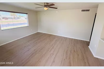 10345 W Peoria Avenue, Sun City, AZ 85351 - Photo 4