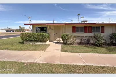 10345 W Peoria Avenue, Sun City, AZ 85351 - Photo 2
