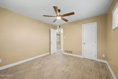 8307 N 29th Avenue, Phoenix, AZ 85051 - Photo 16