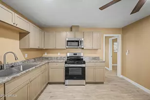 8307 N 29th Ave, Phoenix, AZ 85051 - Photo 4