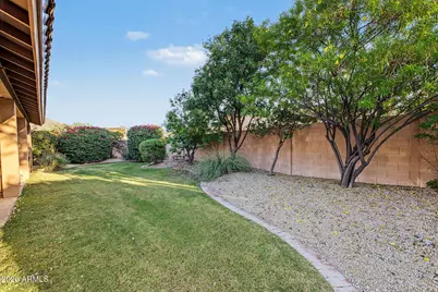 9233 E Palm Tree Drive, Scottsdale, AZ 85255 - Photo 36