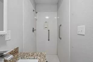 100 Arrowhead Dr, Huachuca City, AZ 85616 - Photo 16