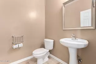560 E Rainbow Dr, Chandler, AZ 85249 - Photo 20