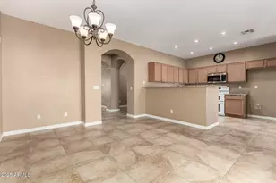 560 E Rainbow Dr, Chandler, AZ 85249 - Photo 14
