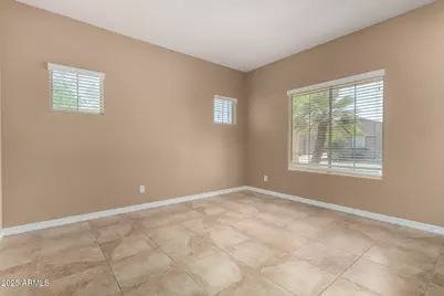 560 E Rainbow Drive, Chandler, AZ 85249 - Photo 8