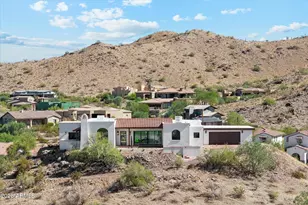 3731 E Fawn Dr, Phoenix, AZ 85042 - Photo 2