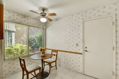 9820 W Kerry Lane, Peoria, AZ 85382 - Photo 8