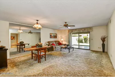 9820 W Kerry Lane, Peoria, AZ 85382 - Photo 2