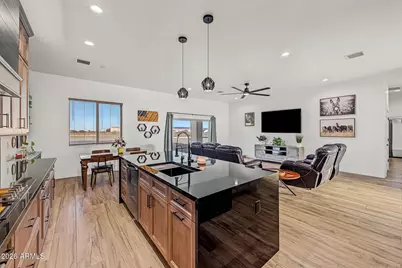 28647 N 257th Drive, Wittmann, AZ 85361 - Photo 8