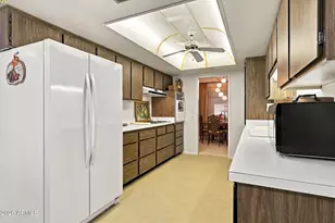 9629 W Glen Oaks Cir N, Sun City, AZ 85351 - Photo 12