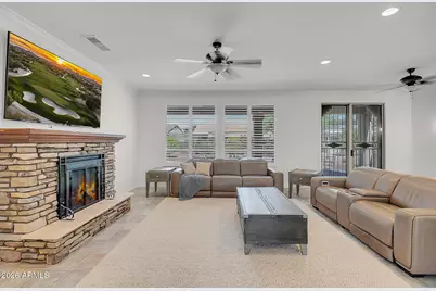 15776 W Silver Breeze Drive, Surprise, AZ 85374 - Photo 6