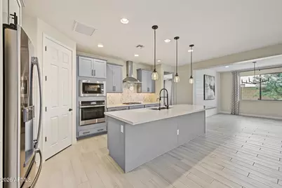 8924 W Vermont Avenue, Glendale, AZ 85305 - Photo 12