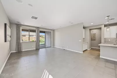 8918 W Vermont Avenue, Glendale, AZ 85305 - Photo 8