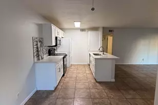 5236 W Peoria Ave, Glendale, AZ 85302 - Photo 10