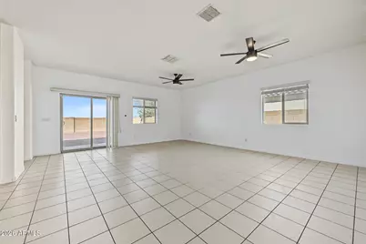 378 E Tropical Drive, Casa Grande, AZ 85122 - Photo 4