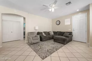 862 S Colonial Dr, Gilbert, AZ 85296 - Photo 8