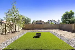 2307 W Orchid Ln, Chandler, AZ 85224 - Photo 14