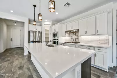 17163 W Thousand Oaks Street, Surprise, AZ 85388 - Photo 8