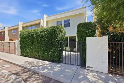 2929 N 39th Street #6, Phoenix, AZ 85018 - Photo 1