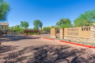 2725 E Mine Creek Rd, Phoenix, AZ 85024 - Photo 36