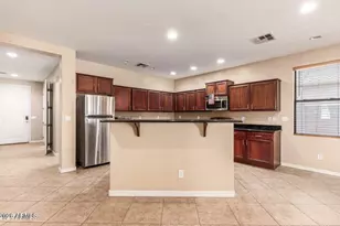 4706 S Twinleaf Dr, Gilbert, AZ 85297 - Photo 8