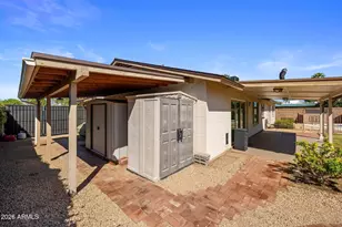 2543 E Mercer Ln, Phoenix, AZ 85028 - Photo 30