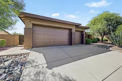 41008 N Republic Way, Anthem, AZ 85086 - Photo 8