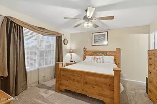 410 E Behrend Dr, Phoenix, AZ 85024 - Photo 16