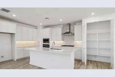 27472 N 69th Lane, Peoria, AZ 85383 - Photo 4