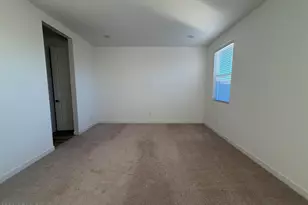 27472 N 69th Ln, Peoria, AZ 85383 - Photo 16