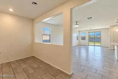 2435 W Kowalsky Lane, Phoenix, AZ 85041 - Photo 6