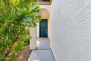 2435 W Kowalsky Ln, Phoenix, AZ 85041 - Photo 4
