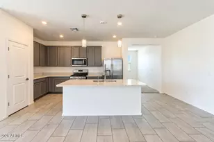 2435 W Kowalsky Ln, Phoenix, AZ 85041 - Photo 12