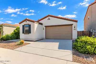 2435 W Kowalsky Lane, Phoenix, AZ 85041 - Photo 2