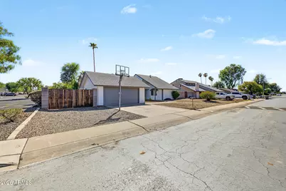 4401 W Gelding Drive, Glendale, AZ 85306 - Photo 4