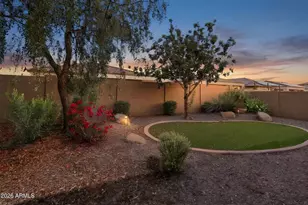 17154 W Las Palmaritas Dr, Waddell, AZ 85355 - Photo 24