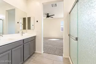 2435 W Kowalsky Ln, Phoenix, AZ 85041 - Photo 24