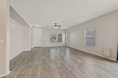 988 S Deerfield Lane, Gilbert, AZ 85296 - Photo 8