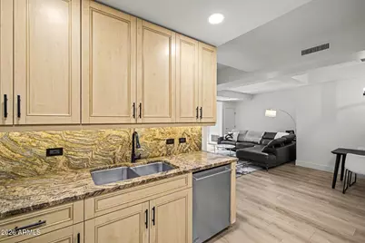 7161 E Rancho Vista Drive #2004, Scottsdale, AZ 85251 - Photo 6