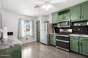 11014 E Flossmoor Cir, Mesa, AZ 85208 - Photo 4