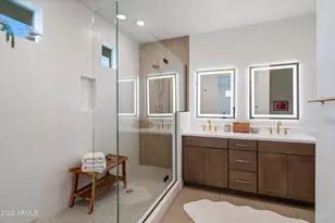 2121 W Sonoran Desert Dr, Phoenix, AZ 85085 - Photo 22