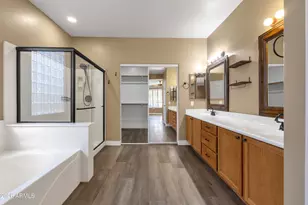 25634 N Singbush Loop, Phoenix, AZ 85083 - Photo 32